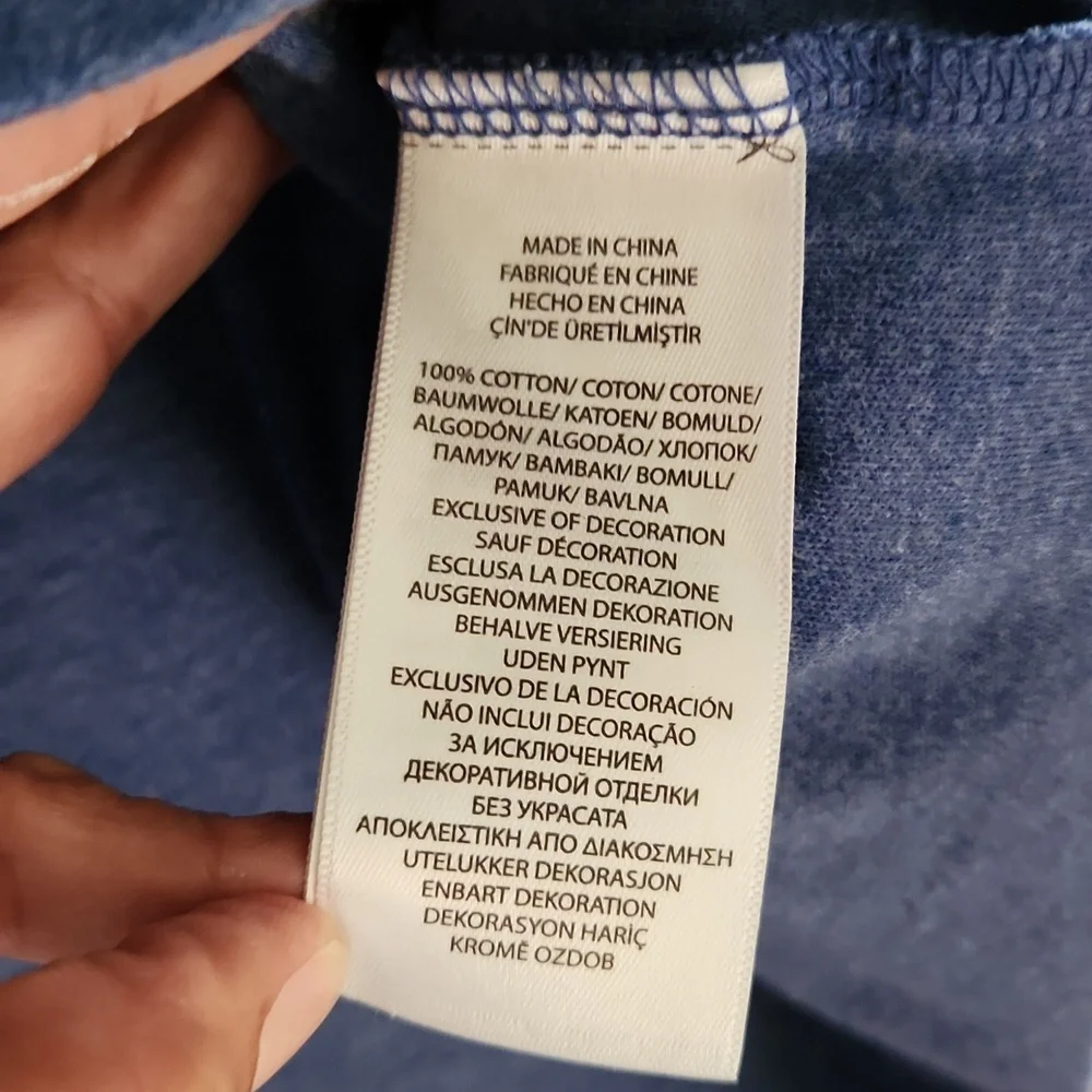 Raulph Lauren Men's blue polo shirt. Size XL/TG. Like New Condition.